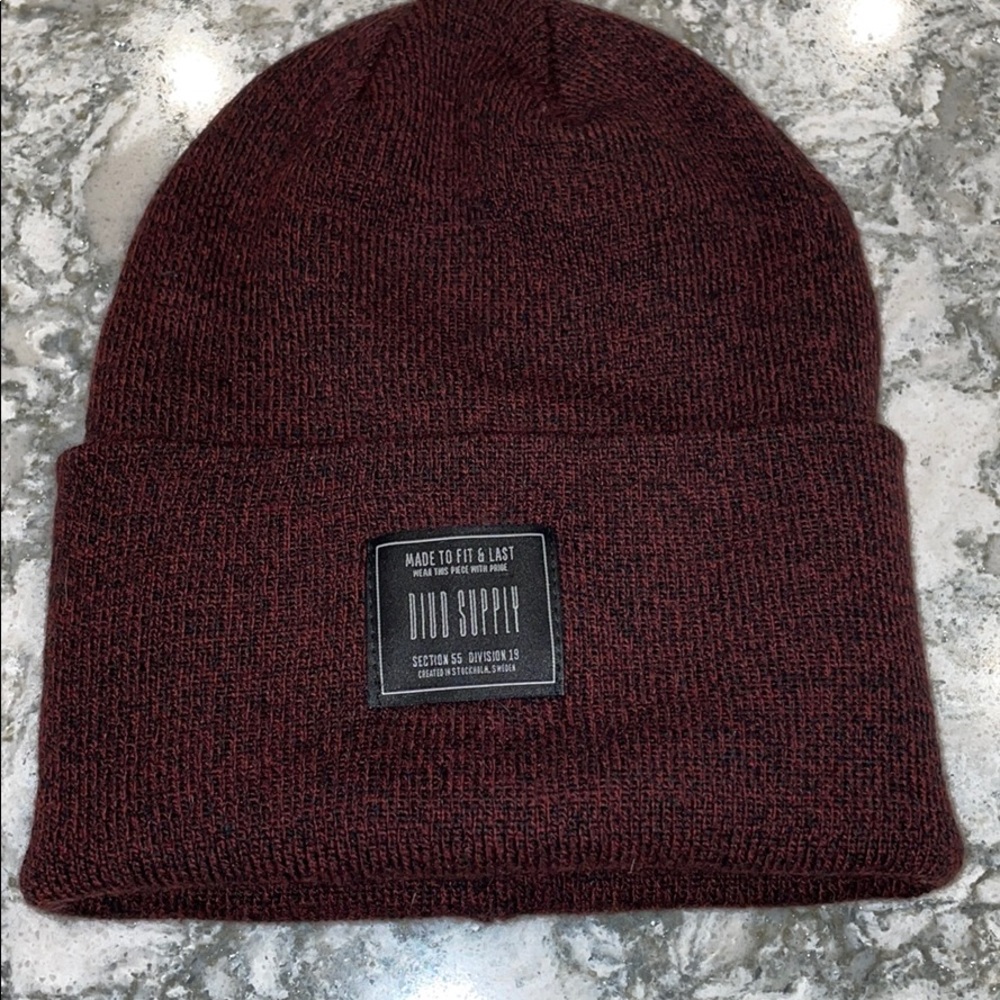 HM 100% acrylic hat